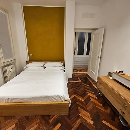 Centro Storico-corso Canalgrande-modena Casa-del-teatro شقة